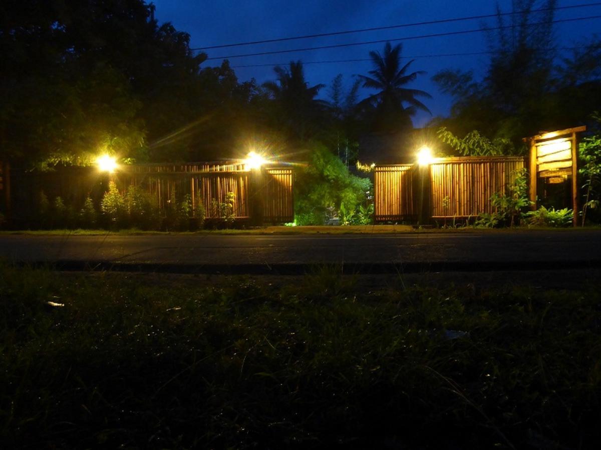 Shibui Garden Bungalows And Restaurant Tanjung  Exteriér fotografie